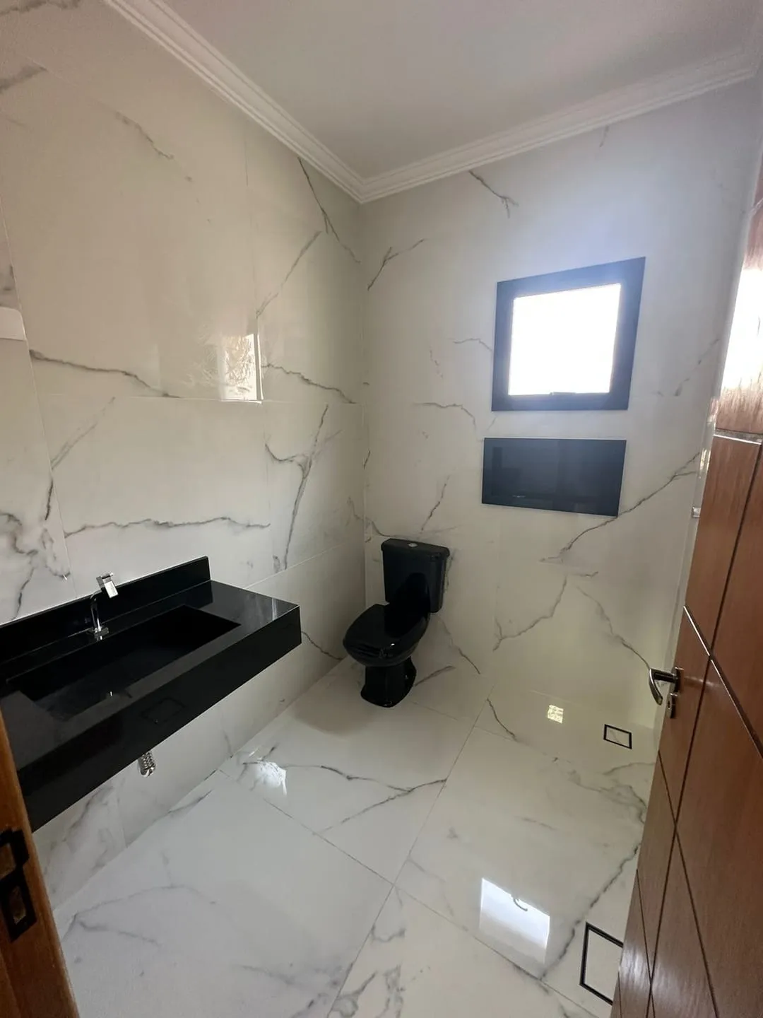 Imagem Casa à venda 3 Quartos, 1 Suite, 2 Vagas, 175M², Loteamento Residencial e Comercial Flamboyant, Pindamonhangaba - SP