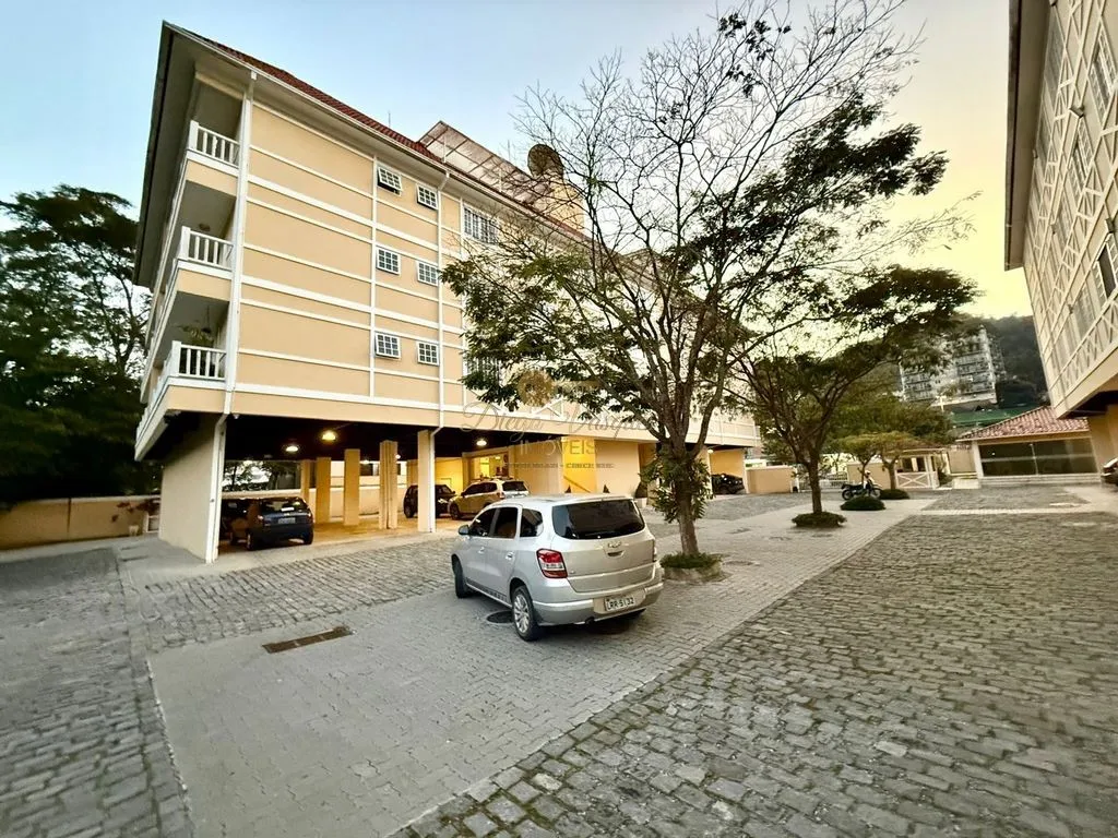 Imagem Apartamento para Venda em Petrópolis / RJ no bairro Itaipava