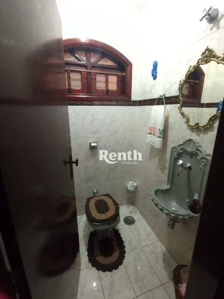 Imagem Casa com 5 dormitórios à venda, 393 m² por R$ 1.800.000 - Centro - Santa Gertrudes/SP