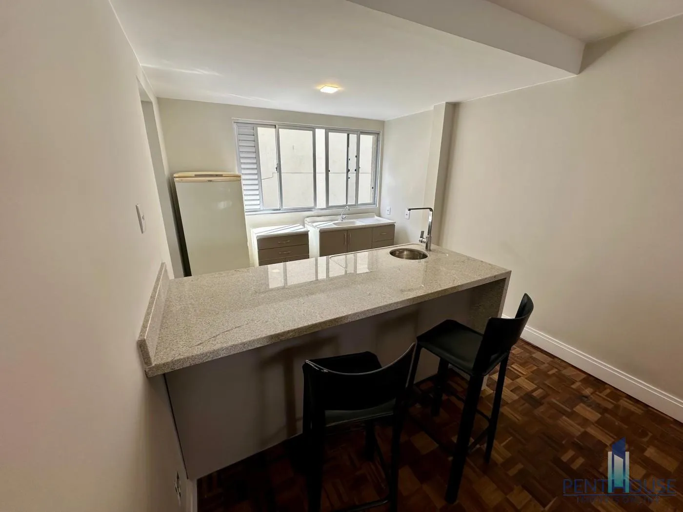 Imagem Apartamento Quadra Mar para Venda em Balneário Camboriú, PIONEIROS, 3 dormitórios, 1 suíte, 3 banheiros, 1 vaga