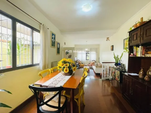 Imagem Imóvel de luxo na Vila da Saúde: casa com 4 quartos, 2 suítes, 2 salas, 4 vagas de garagem e 148m² em São Paulo-SP.