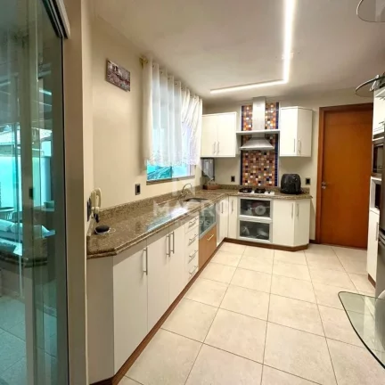 Imagem Casa no Lot. Champagnat | Amizade | 3 quartos (1 suíte) | 170m²