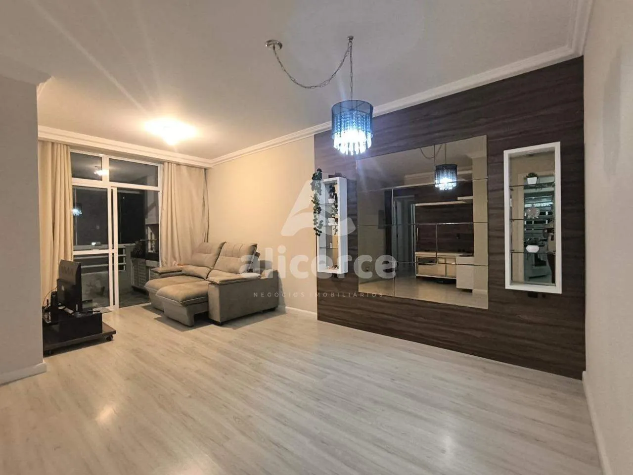 Imagem Apartamento à venda com 2 quartos , 79m² em Jardim Cidade de Florianópolis São José