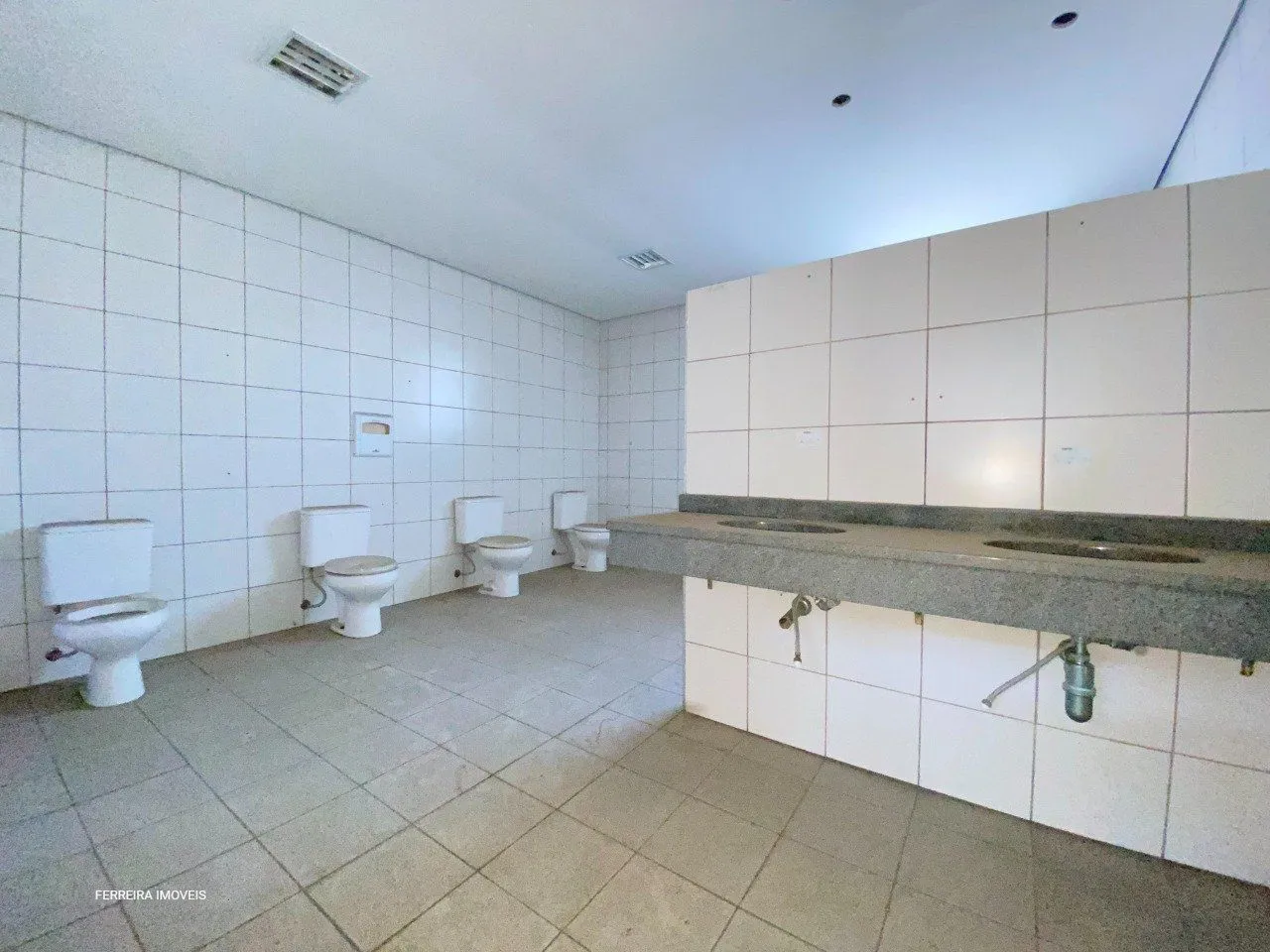 Imagem Predio para Venda - 2297m², 0 dormitórios, 20 vagas - Floresta