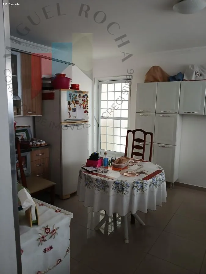 Imagem Sobrado para alugar no bairro Vila Pires em Santo André/SP