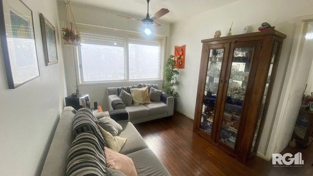 Imagem Apartamento à venda no Menino Deus, com 3 quartos (sendo 1 suíte), 3 banheiros, 1 vaga de garagem.- Cód. RP390226