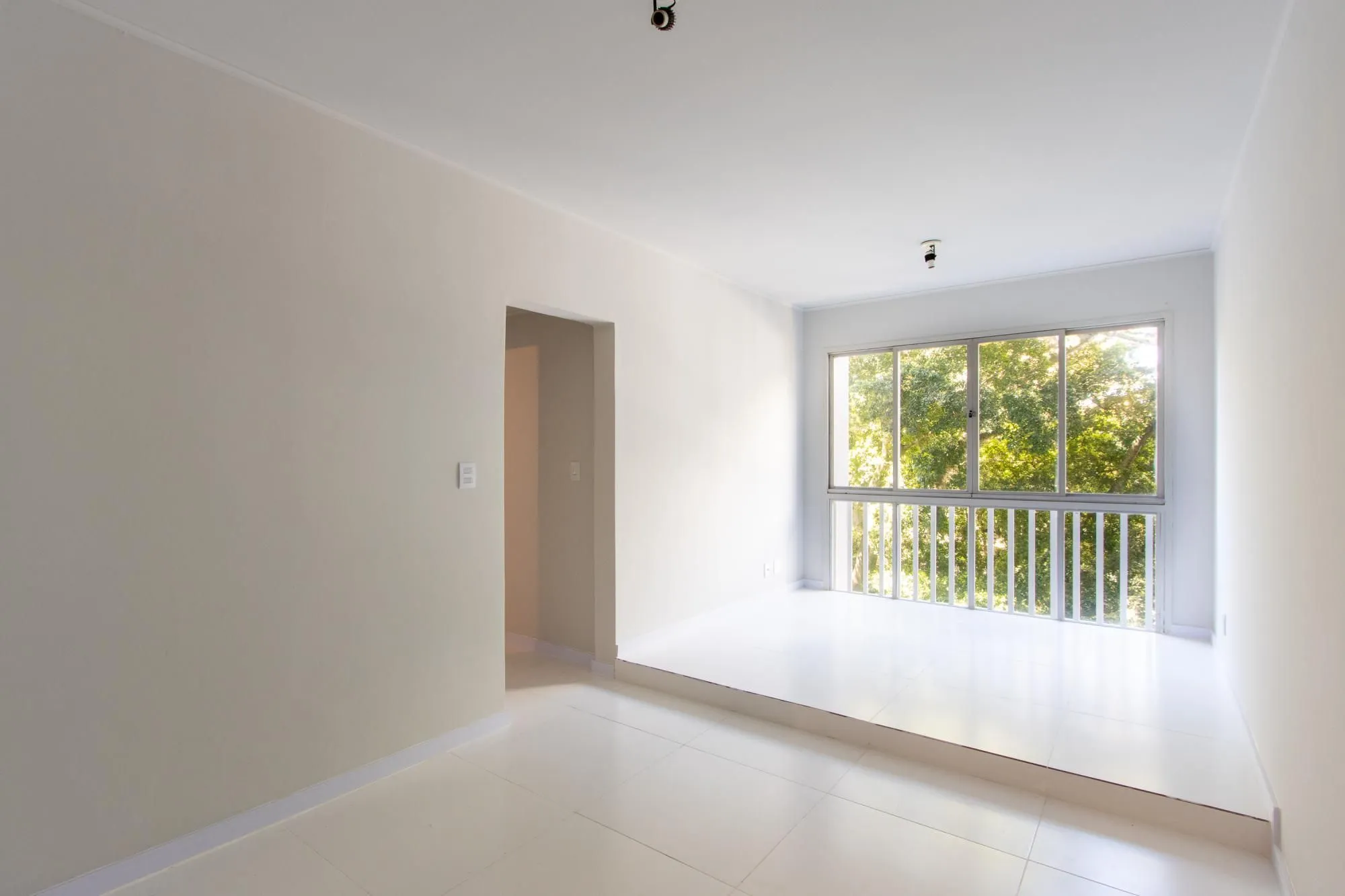Imagem Apartamento 3 quartos, reformado, condomínio com infraestrutura - Bairro Cristal