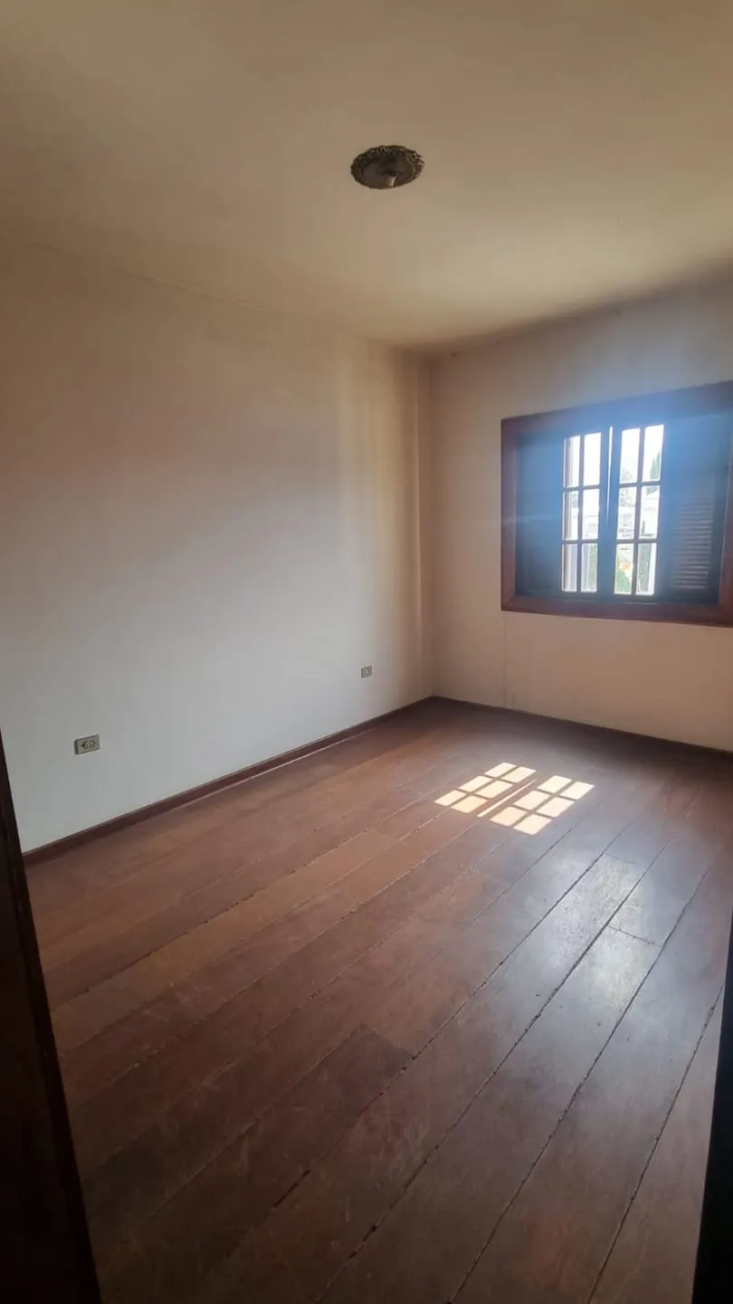 Imagem Sobrado à venda - 4 dormitórios (1 Suite)
