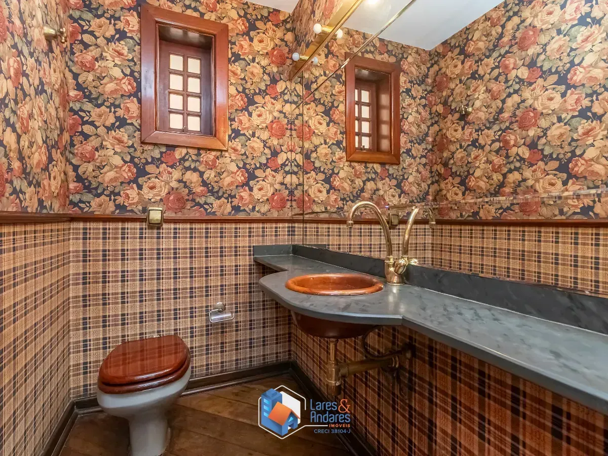 Imagem Casa no condomínio Villa Das Flores para venda com 3 quartos, sendo 3 suítes, 468m²