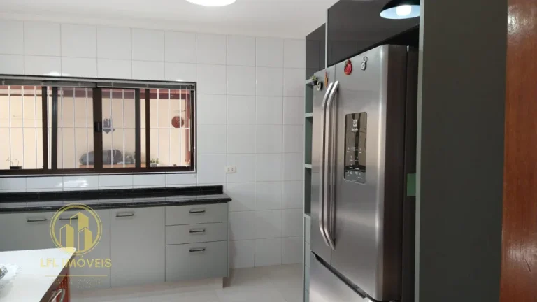Imagem Sobrado à Venda, 310 m², 3 dormitórios, 4 vagas. - Adalgisa / Osasco
