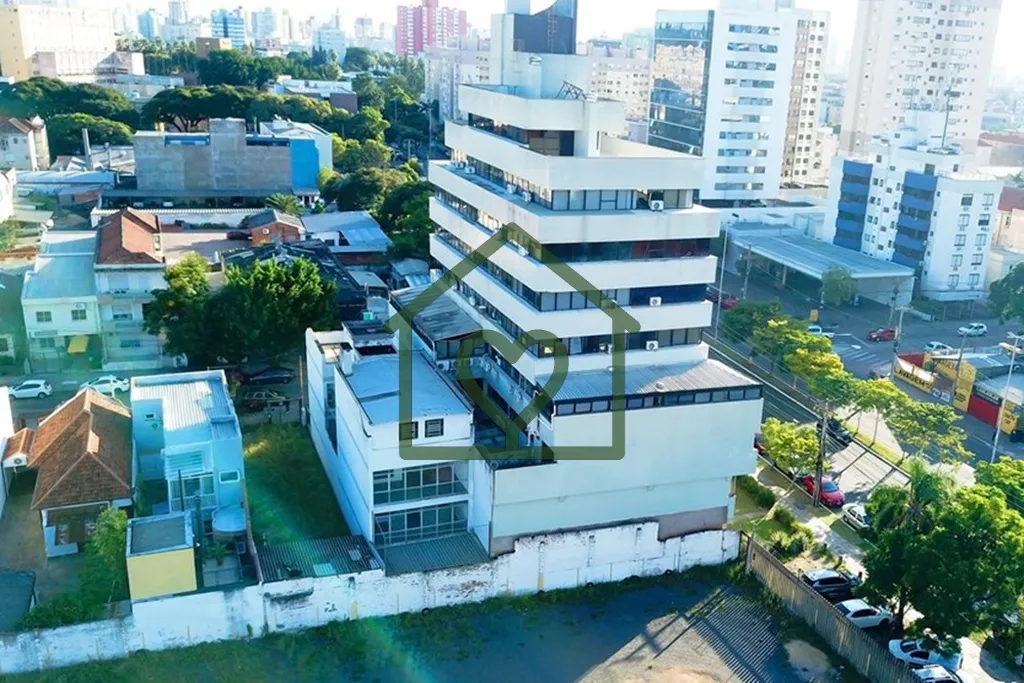 Imagem À venda: Terreno residencial ou comercial incrível de 220 m² em Porto Alegre, na prestigiada Rua ...