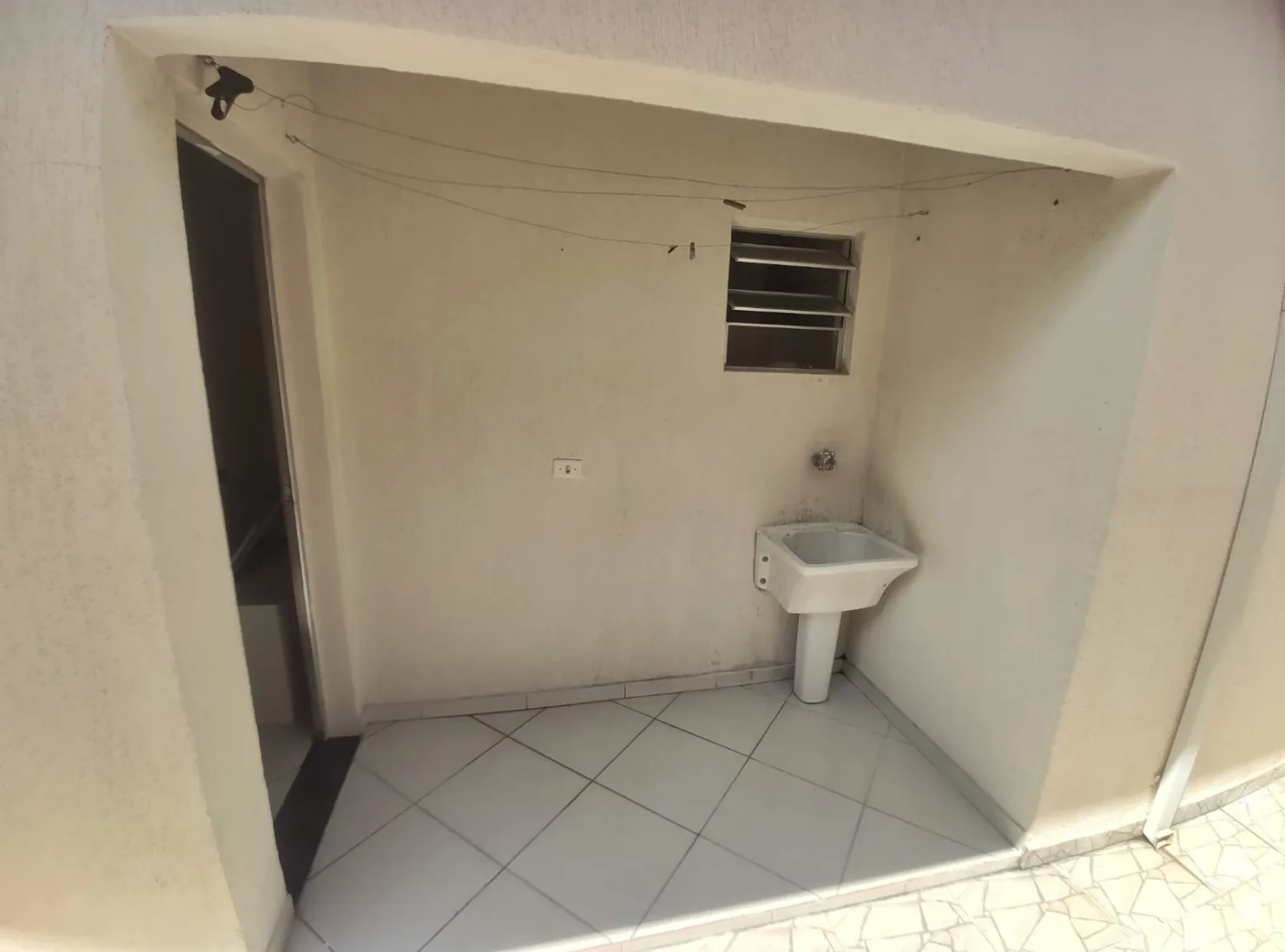 Imagem Casa à venda 2 Quartos, 2 Vagas, 128M², Parque São Cristóvão, Taubaté - SP