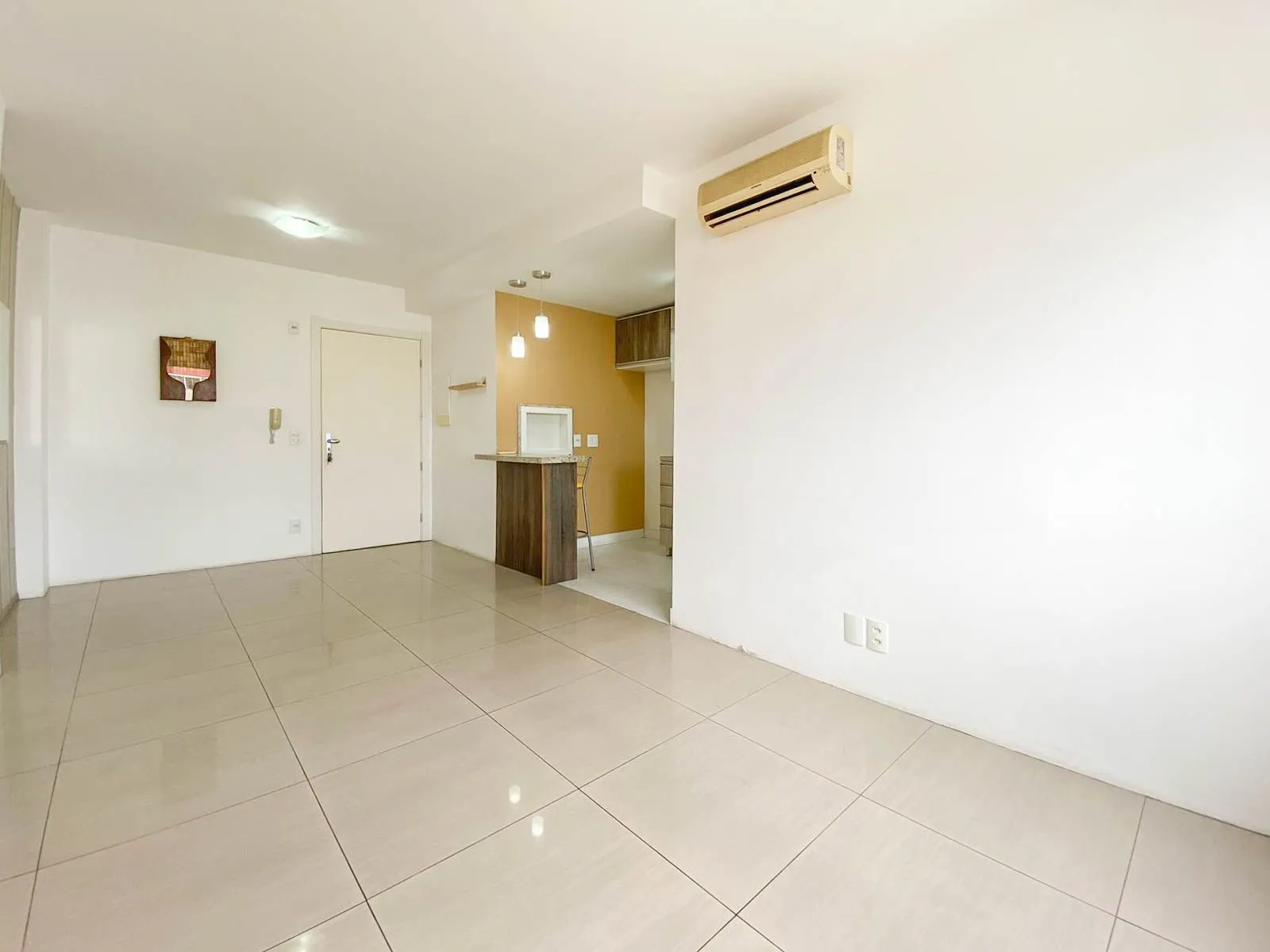 Imagem Apartamentos / 2 Dormitórios / 1 Suíte / 1 Vaga / São Sebastião / Porto Alegre / RS