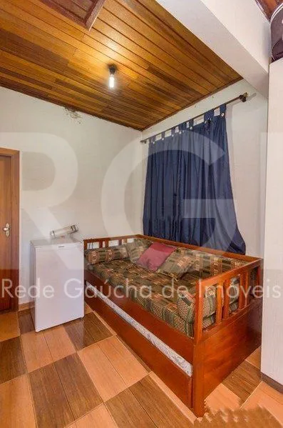 Imagem Casa 3 dormitórios à venda Menino Deus Porto Alegre/RS