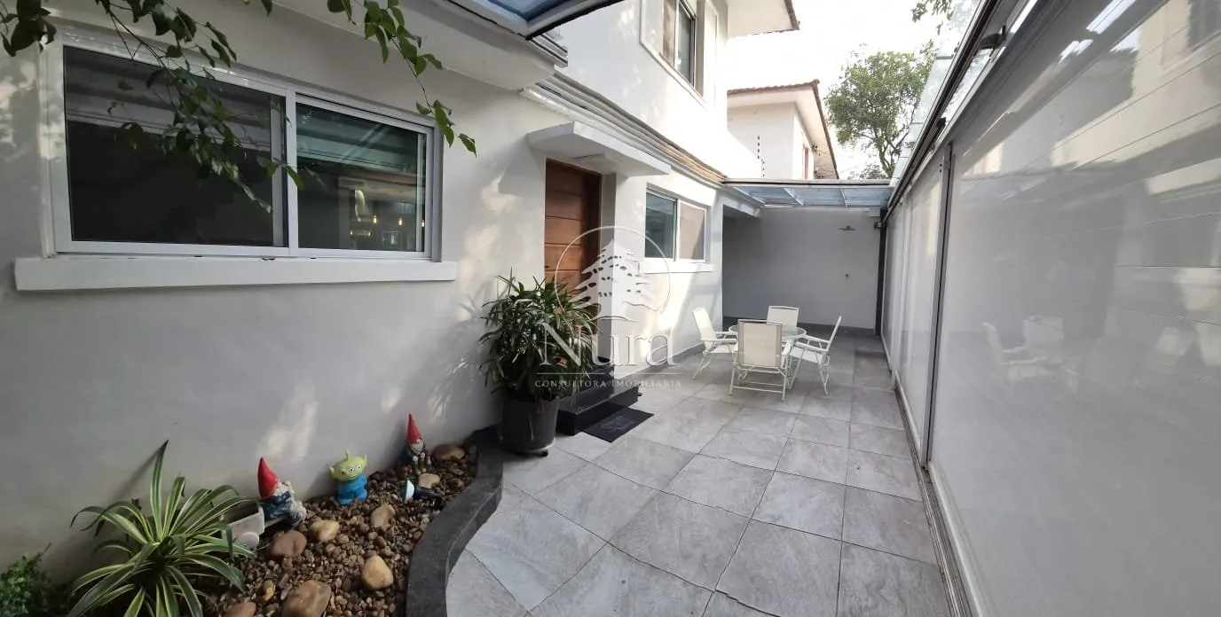 Imagem Sobrado de 2 quartos, 156m² no bairro Embaré, em Santos