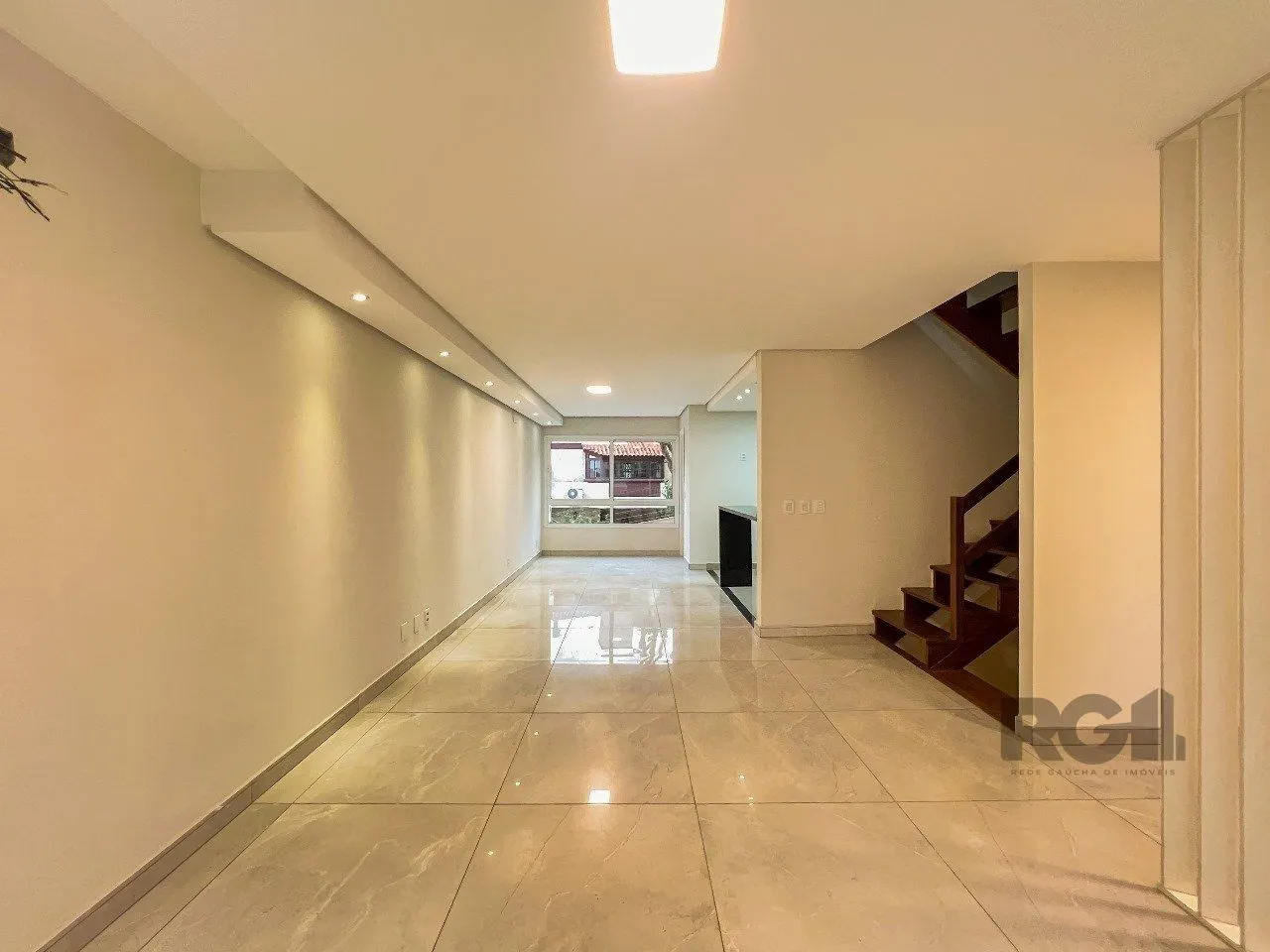 Imagem Casa em Condomínio no bairro Pedra Redonda - 5 dormitórios