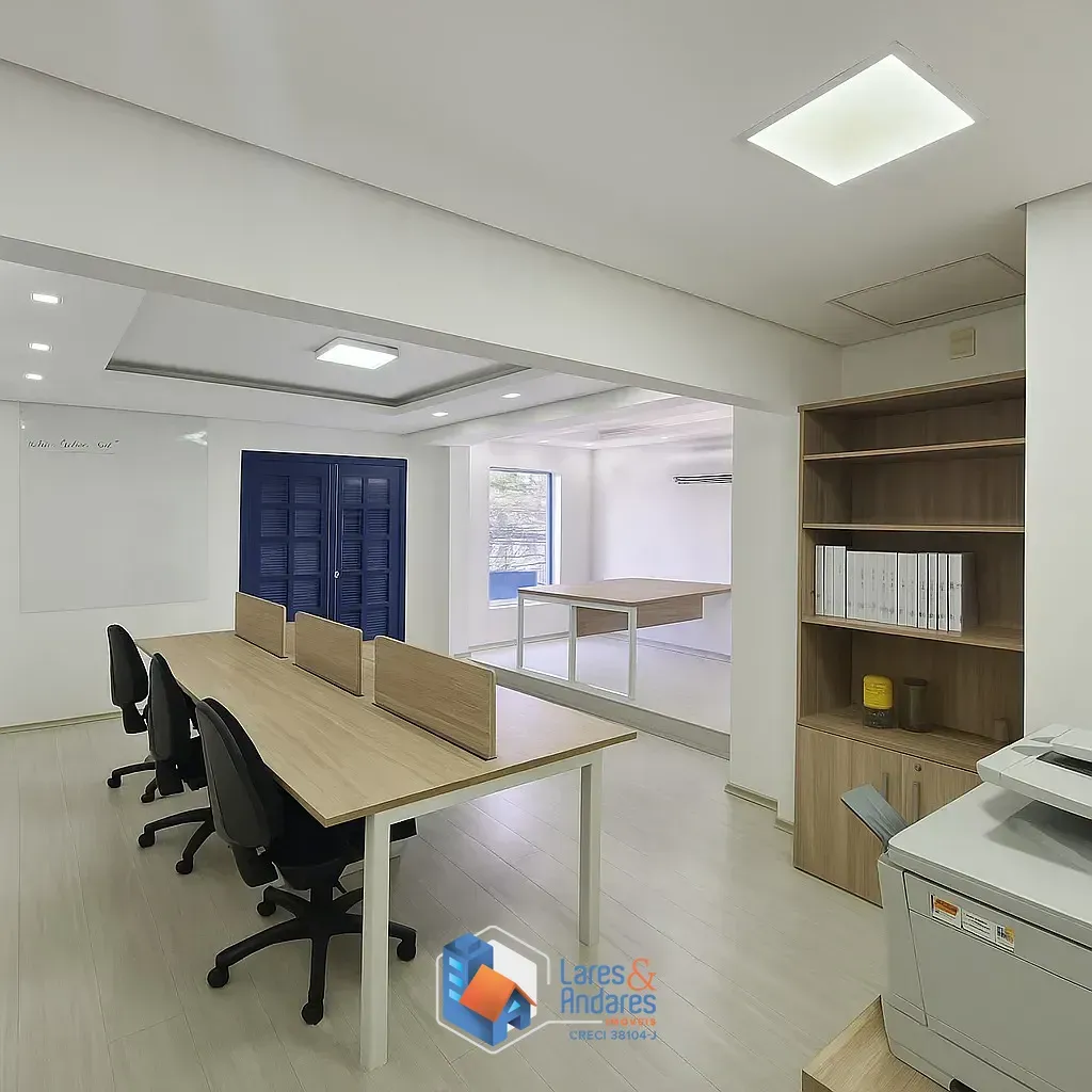 Foto do imóvel Casa comercial para venda em Chácara Santo Antônio (Zona Sul), 159m² em Rua da Paz