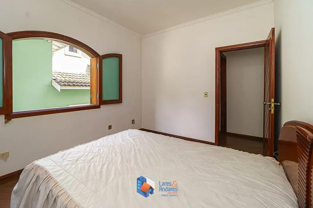 Imagem Casa para venda em City América com 4 quartos, sendo 2 suítes, 560m²
