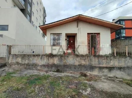 Foto do imóvel Casa à venda na Santa Cruz com 603m de terreno em Guarapuava PR