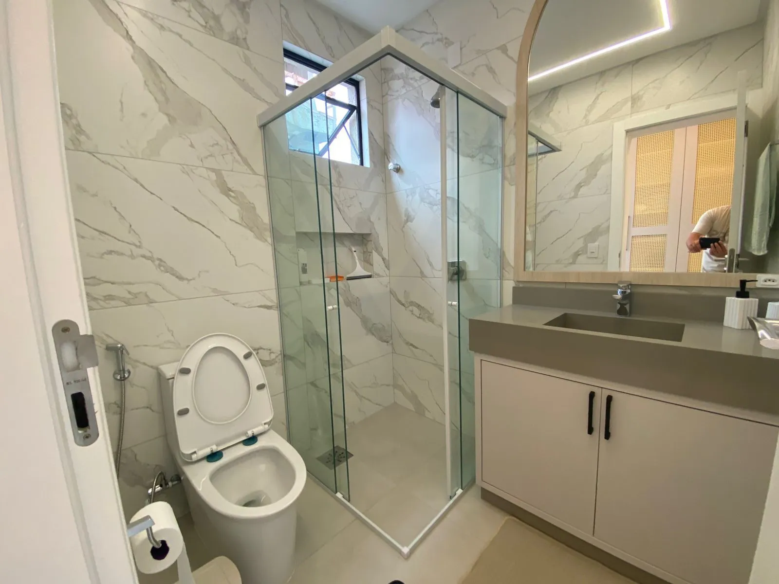 Imagem Apartamento com vista para o mar à venda com 135m2 por R$ 3.000.000,00