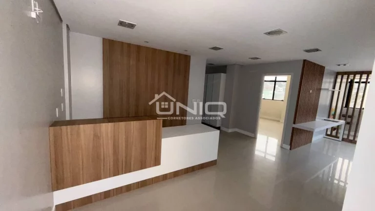 Imagem Sala Mobiliada em Ed Comercial - Centro - Ed Centro Médico São Lucas