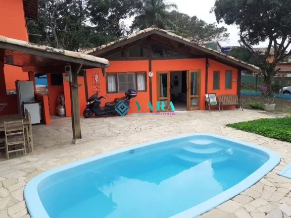 Ilhabela Linda casa local ideal para moradia, fins comerciais.