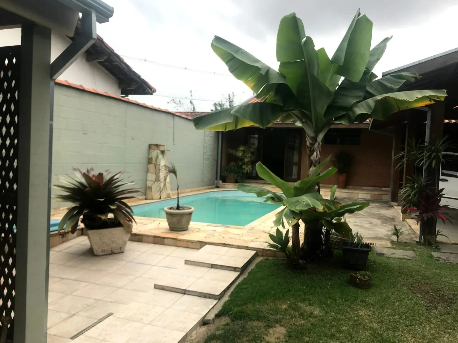 Imagem Casa à venda 2 Quartos, 5 Vagas, 250M², Conjunto Residencial Araretama, Pindamonhangaba - SP