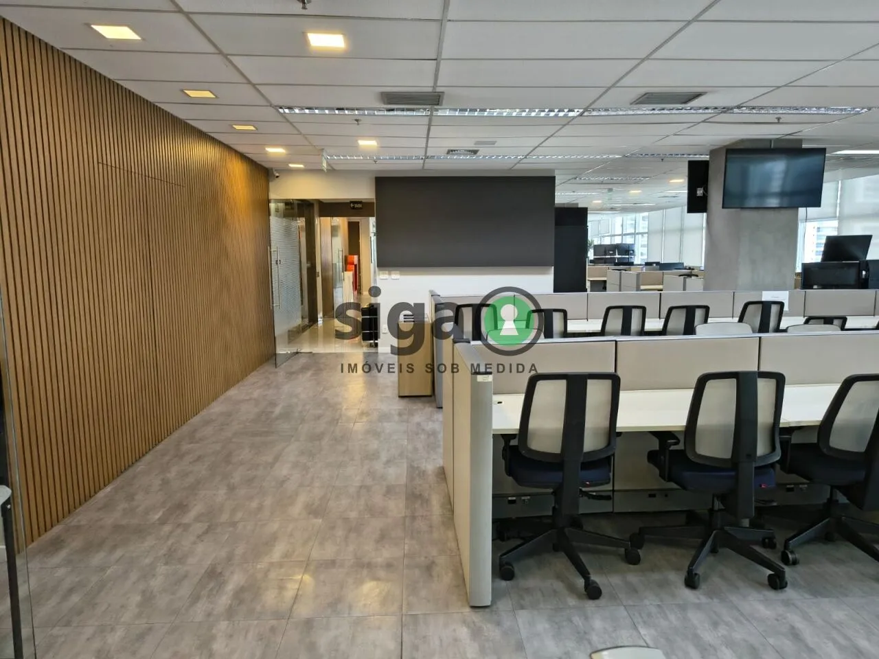 Imagem SALA 669M ² COM MOBILIA PARA LOCAÇÃO AV ROQUE PETRONI BROOKLIN