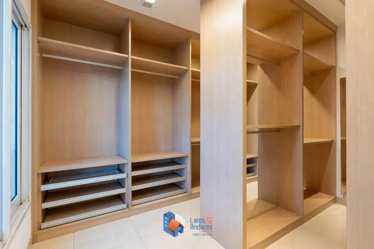 Imagem Casa no condomínio Condominio Le Vert para venda com 4 quartos, sendo 4 suítes, 353m²