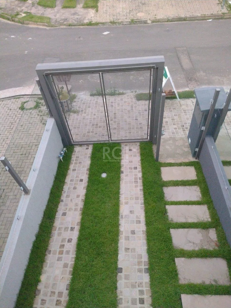 Imagem Casa para Venda - 122.96m², 3 dormitórios, sendo 1 suites, 2 vagas - Guarujá