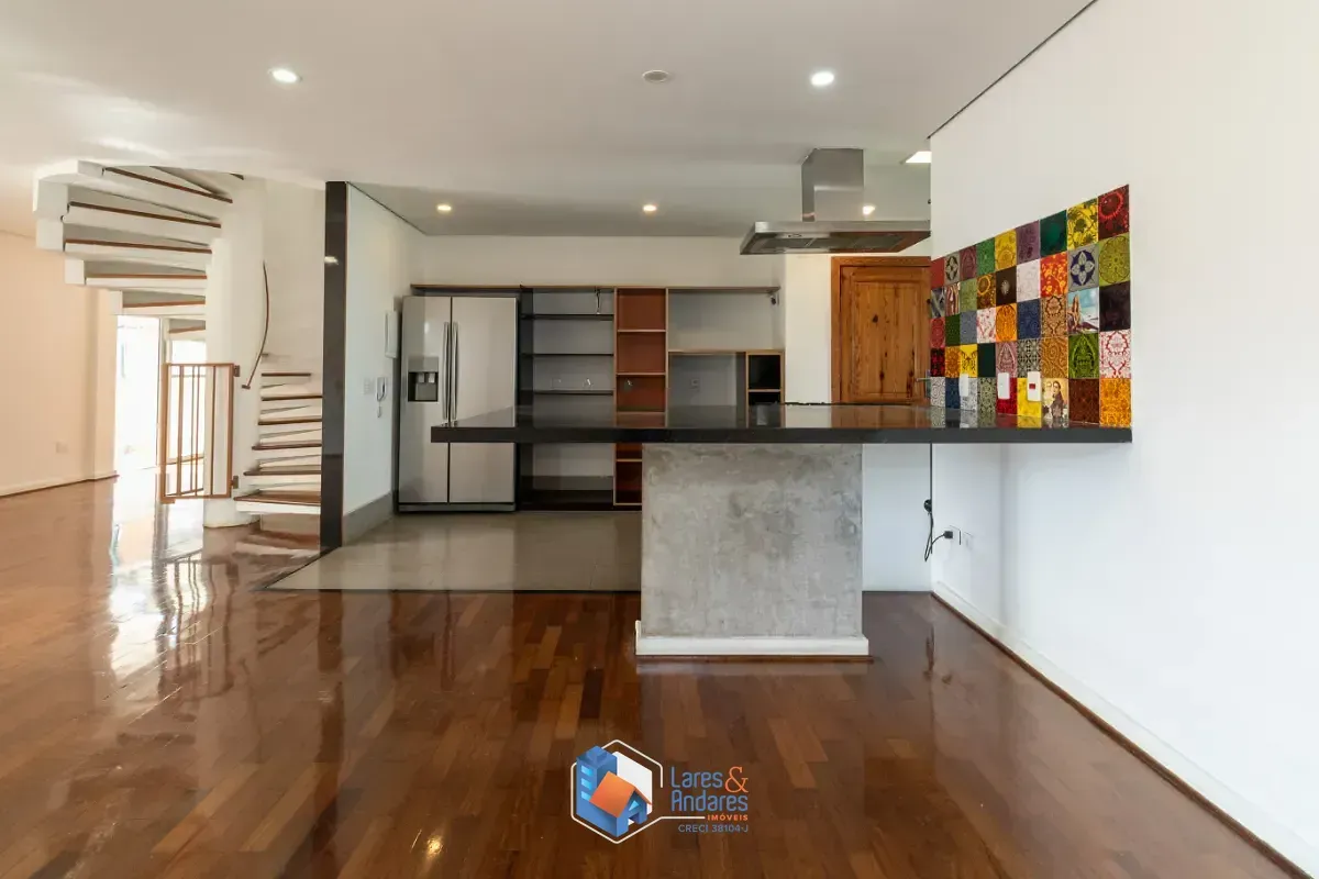 Foto do imóvel Cobertura para venda e locação em Perdizes com 4 quartos, sendo 2 suítes, 312m² em Rua Itapicuru