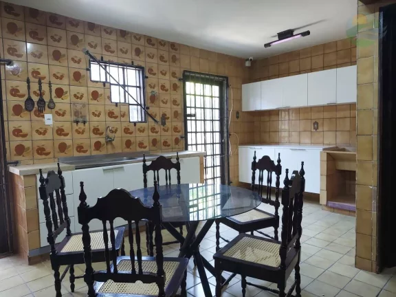 Imagem Casa com 694m2 área útil, para venda, próximo rádio Maranata, Piedade, Jaboatão-PE.