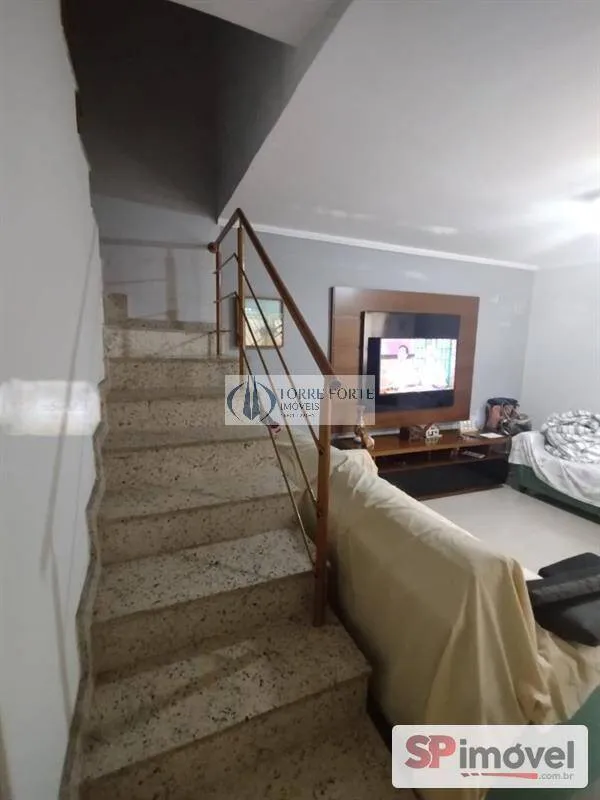 Imagem Sobrado com 3 dormitorios 2 vagas , Sacada no Jardim Robru.