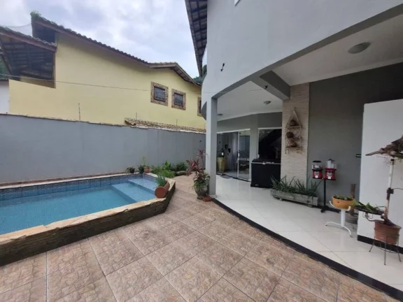 Imagem Sobrado com 3 dormitórios à venda, 200 m² por R$ 2.500.000,00 - Canto do Forte - Praia Grande/SP