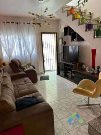 Foto do imóvel Sobrado com 3 dormitórios à venda, 191 m² por R$ 740.000 - Jabaquara