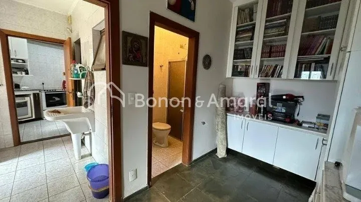 Imagem Casa estilo sobrado, com 3 quartos, 1 suíte, na Cidade Universitária em Campinas - SP