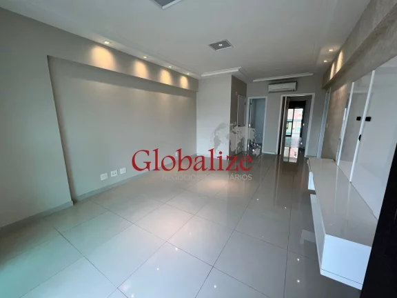 Imagem Apartamento à Venda com 2 Dormitórios e 1 Vaga no Bairro da Ponta da Praia em Santos por R$ 1.575.000,00
