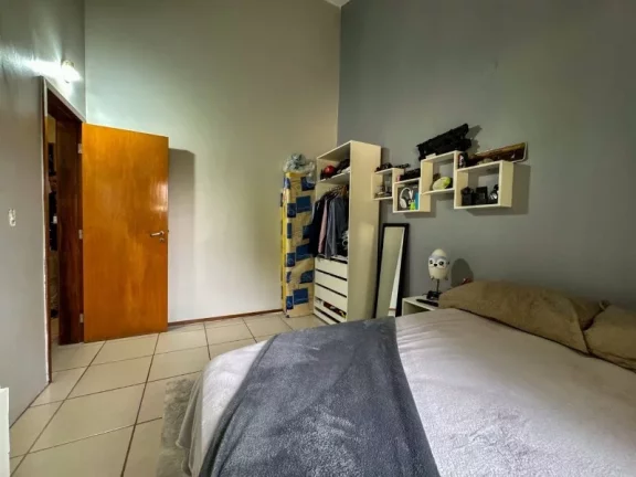 Imagem CASA RESIDENCIAL em MANAUS - AM, PARQUE 10 DE NOVEMBRO