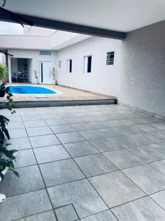 Imagem Linda casa térrea à venda - com piscina - no Vista Alegre em Bragança