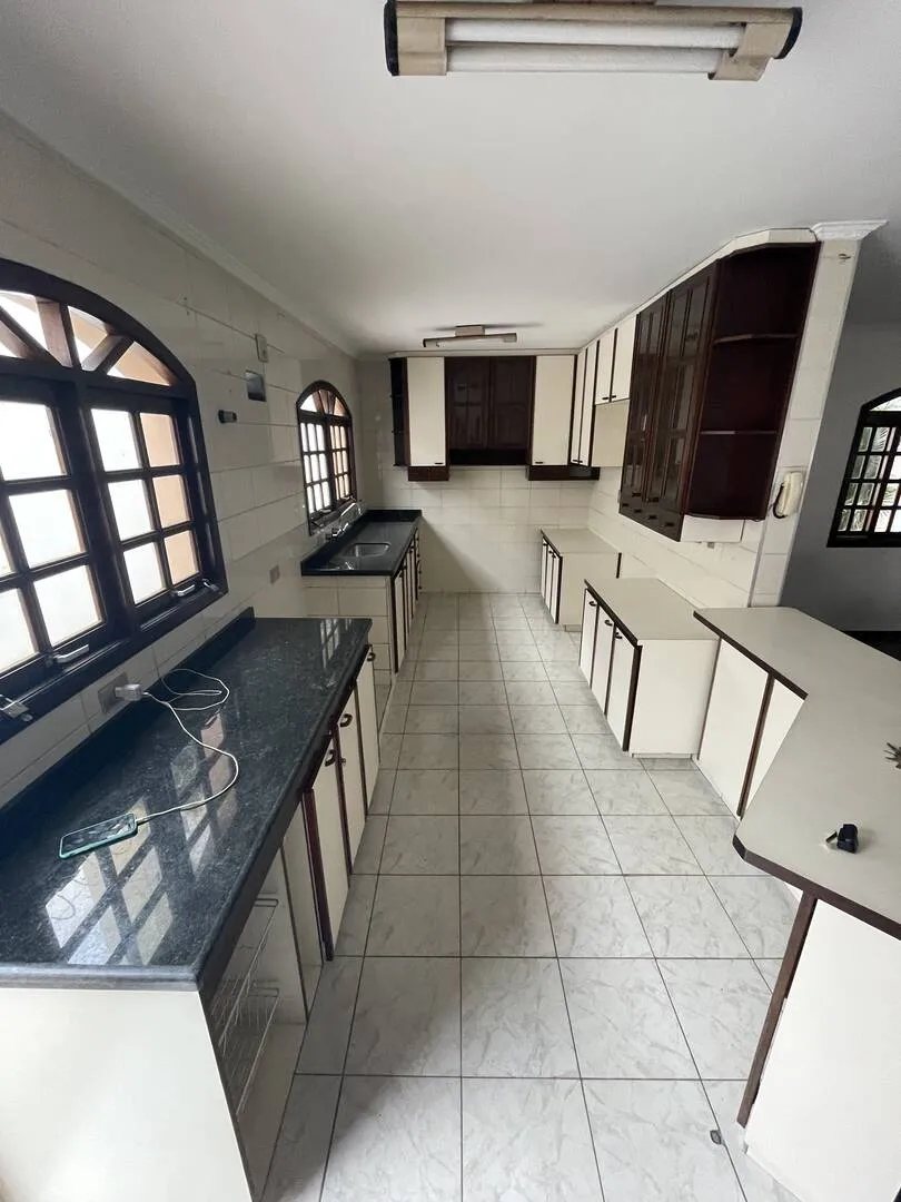 Imagem Casa Vila Fernandes - 308M², 4 Dorms, 1 Suíte, 5 Vagas, Armários.