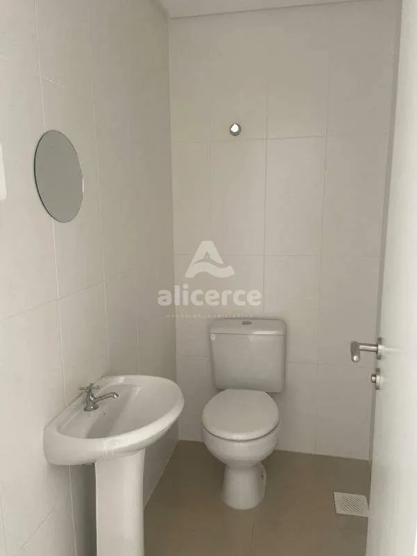 Imagem Sala Comercial para Aluguel em Florianópolis - Estreito/ Beira Mar Continental