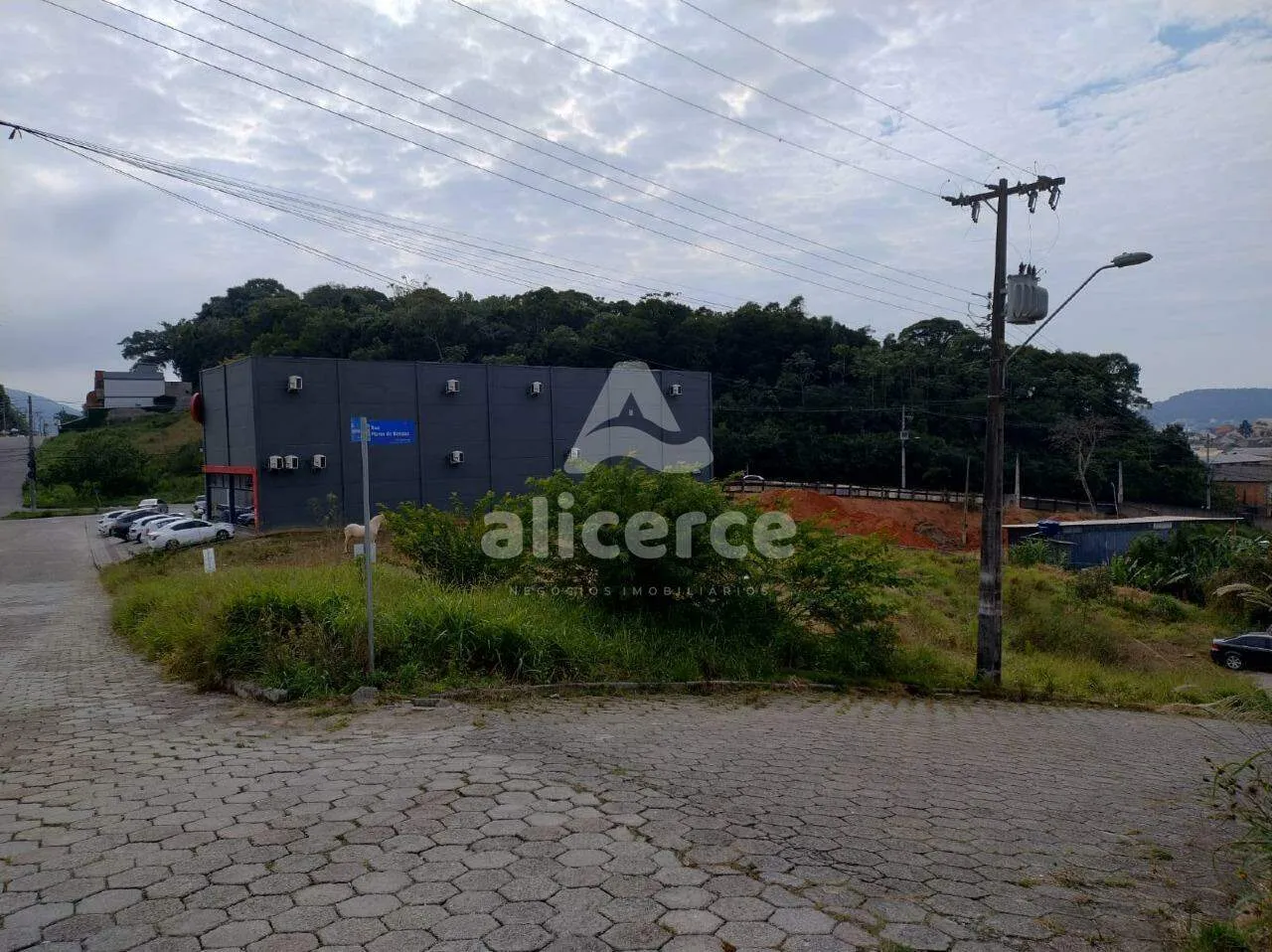 Imagem Terrenos planos, prontos pra construir em Forquilhas - São José - SC