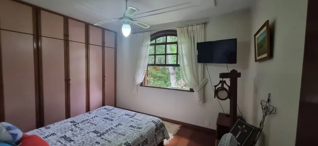 Imagem Casa em Condomínio para Venda em Teresópolis / RJ no bairro Várzea