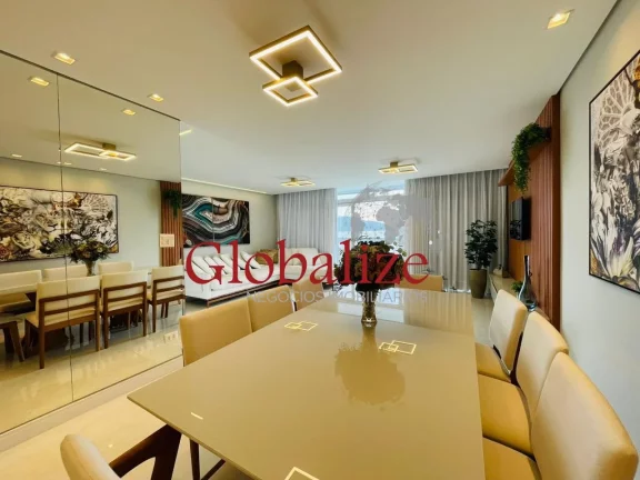 Imagem Apartamento 03 dormitórios todo reformado no Gonzaga próximo da praia por R$2.500.000,00