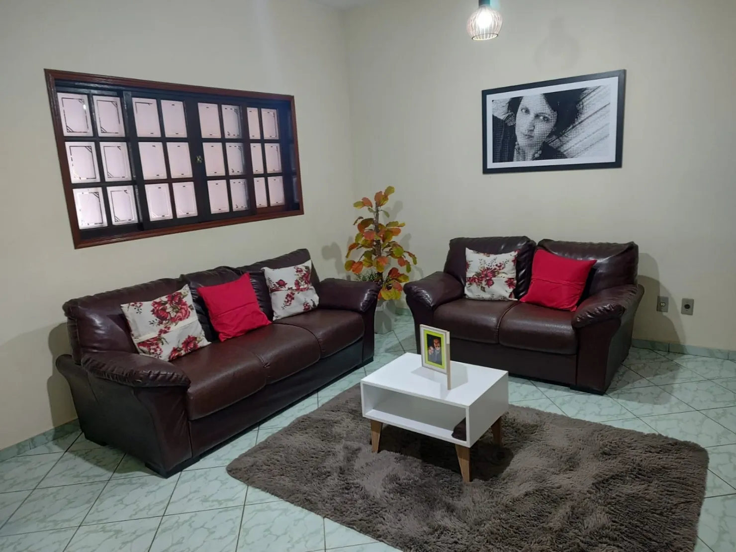 Imagem Casa à venda 3 Suites, 2 Vagas, 300M², Crispim, Pindamonhangaba - SP