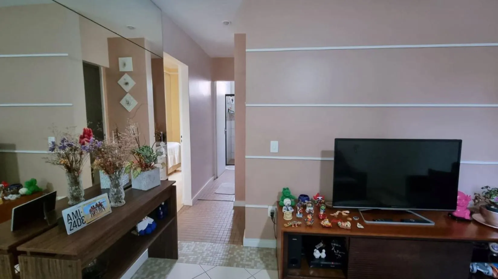 Imagem Apto a Venda de 56m², 2 Dormitórios, 1 Vaga de Garagem ?? Seu Refúgio no Jardim Samambaia.