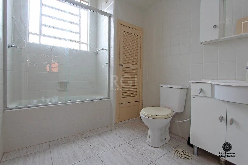 Imagem Casa para Venda - 233m², 4 dormitórios, 5 vagas - Nonoai
