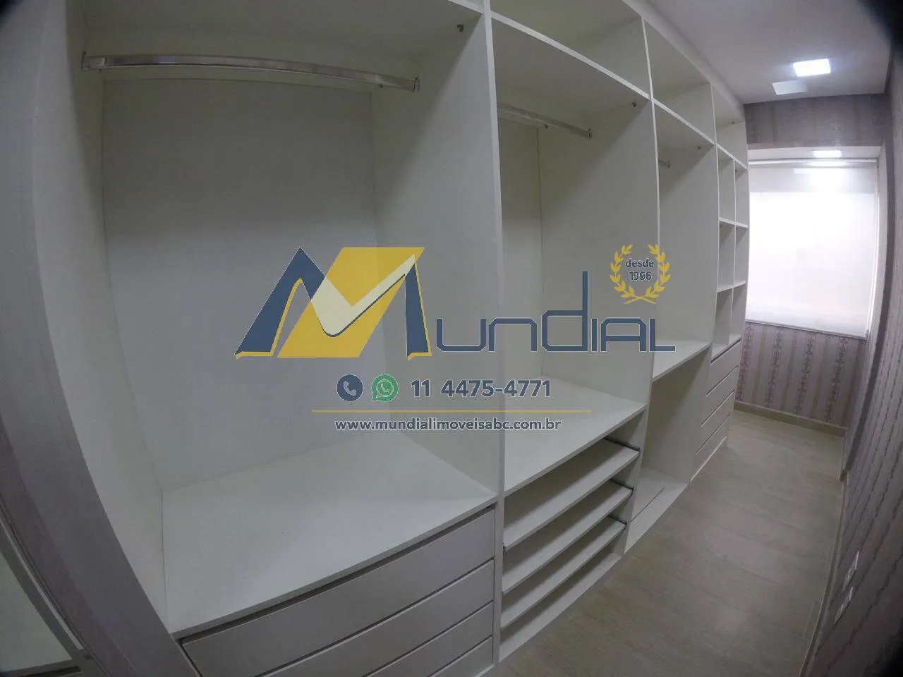 Imagem Apartamento com Vista Privilegiada no Condomínio Paris | 3 Suítes