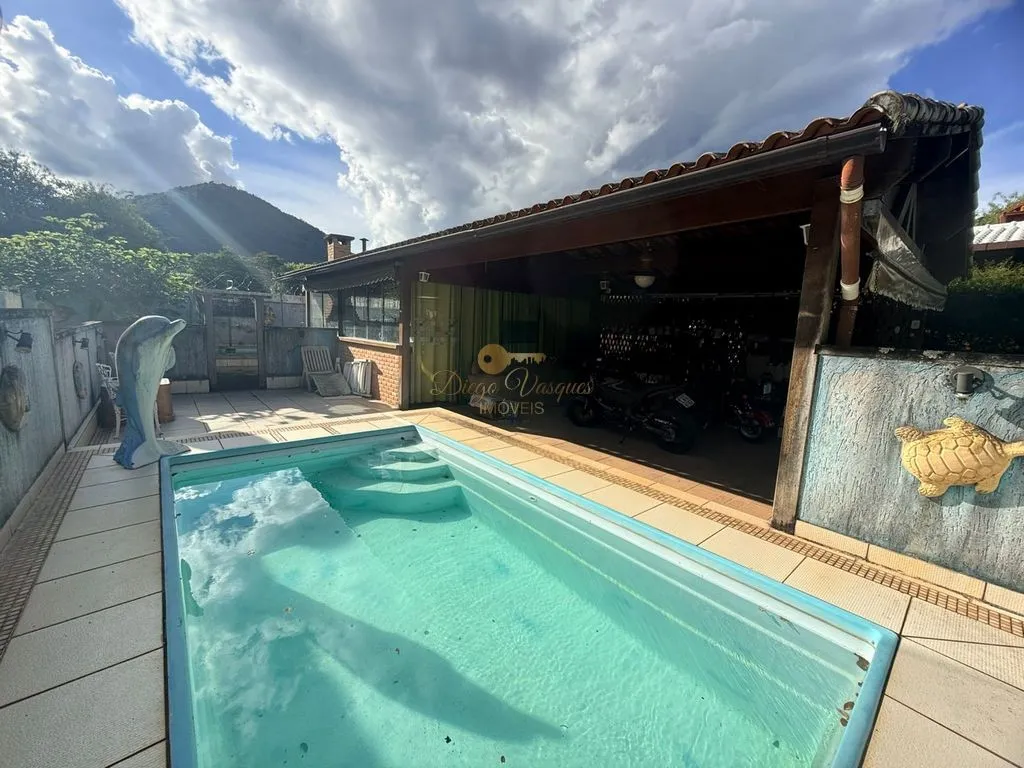 Imagem Casa em Condomínio para Venda em Teresópolis / RJ no bairro Vargem Grande