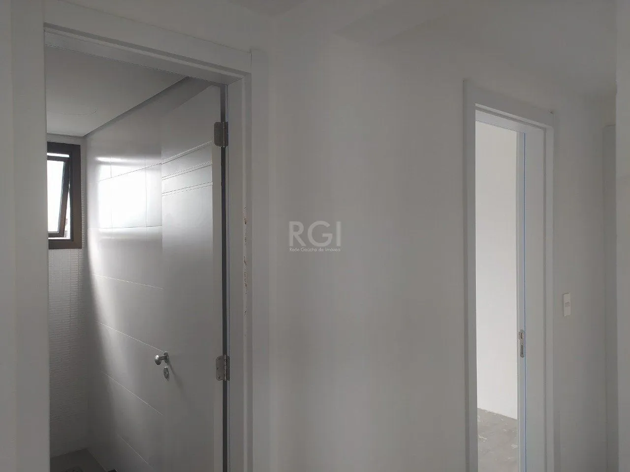 Imagem Apartamento para Venda - 119.65m², 3 dormitórios, sendo 1 suites, 2 vagas - Petrópolis